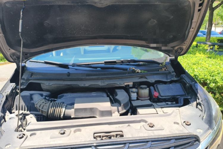 Used Buick GL8 2020 Land Business Class 652T Luxury Model Engine Bay