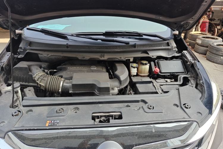 Used Buick GL8 2020 Land Business Class 652T Luxury Model Engine Bay