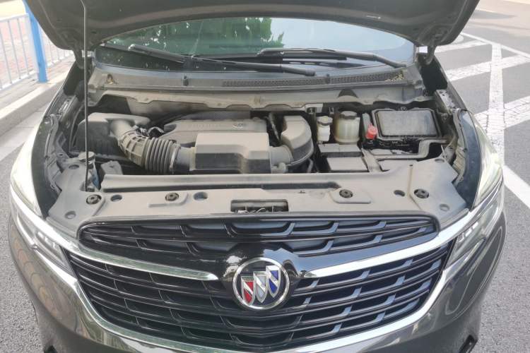 Used Buick GL8 2020 Land Business Class 652T Luxury Model Engine Bay