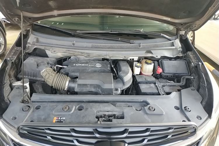 Used Buick GL8 2020 Land Cruiser Executive Class 652T Comfort Model Engine Bay