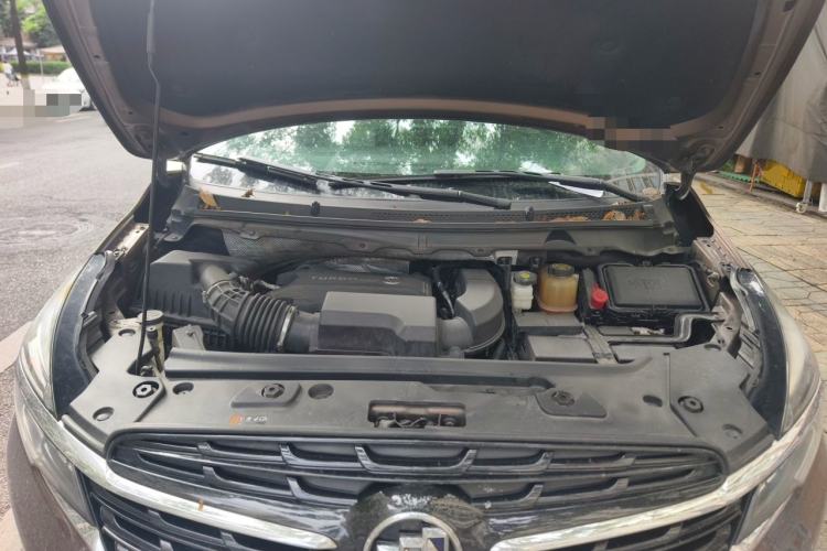 Used Buick GL8 2020 Land Business Class 652T Luxury Model Engine Bay