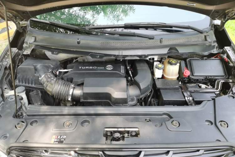 Used Buick GL8 2020 Land Business Class 652T Luxury Model Engine Bay