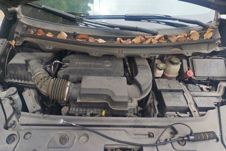 Used Buick GL8 2020 Land Business Class 652T Luxury Model Engine Bay