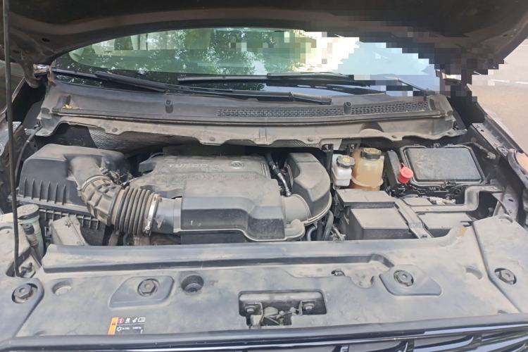 Used Buick GL8 2020 Land Cruiser Executive Class 652T Comfort Model Engine Bay