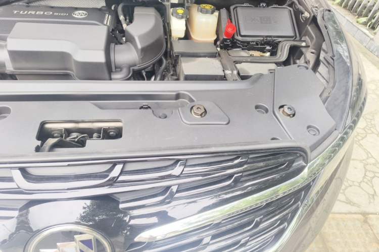 Used Buick GL8 2020 Land Business Class 652T Luxury Model Engine Bay Left