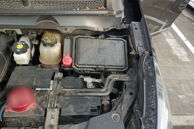 Used Buick GL8 2020 Land Business Class 652T Luxury Model Engine Bay Left
