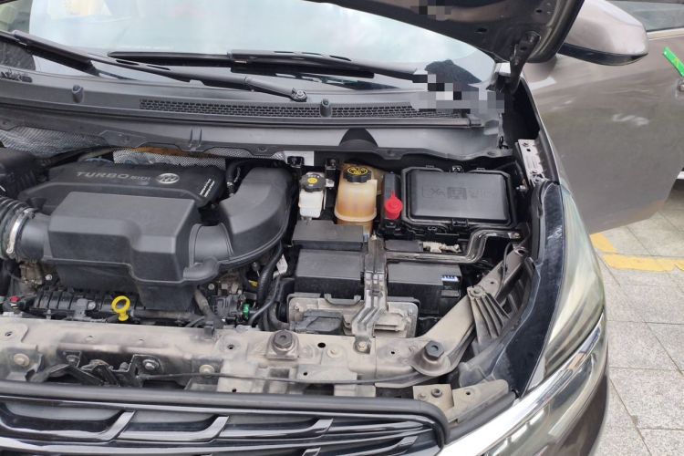 Used Buick GL8 2020 Land Cruiser Executive Class 652T Comfort Model Engine Bay Left