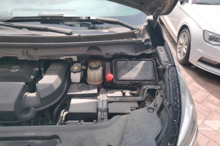 Used Buick GL8 2020 Land Business Class 652T Luxury Model Engine Bay Left