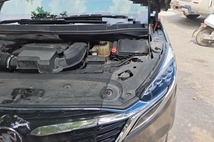 Used Buick GL8 2020 ES Land Cruiser 653T Luxury Edition Engine Bay Left