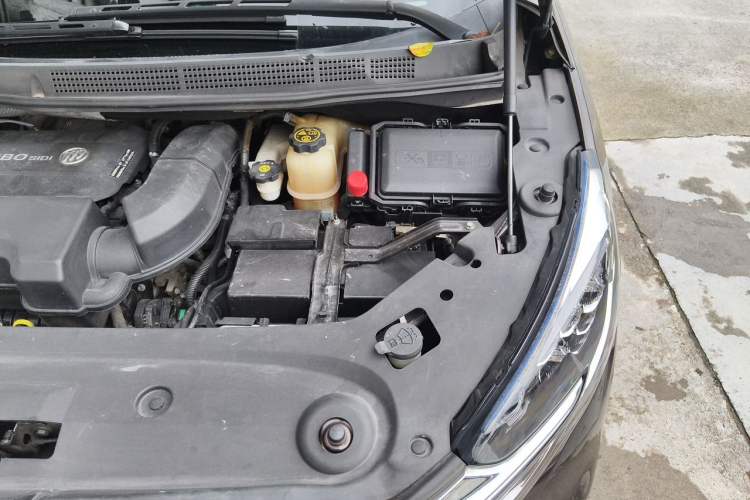 Used Buick GL8 2020 ES Land Cruiser 653T Luxury Edition Engine Bay Left