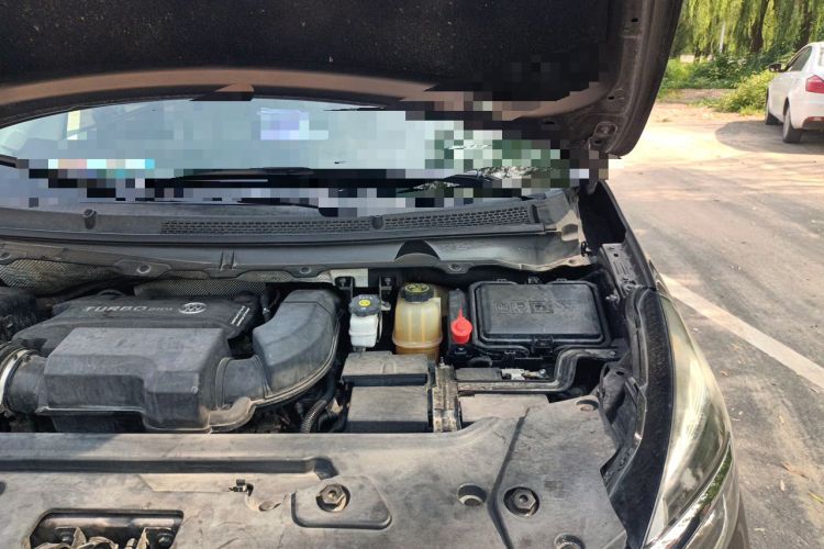 Used Buick GL8 2020 Land Business Class 652T Luxury Model Engine Bay Left