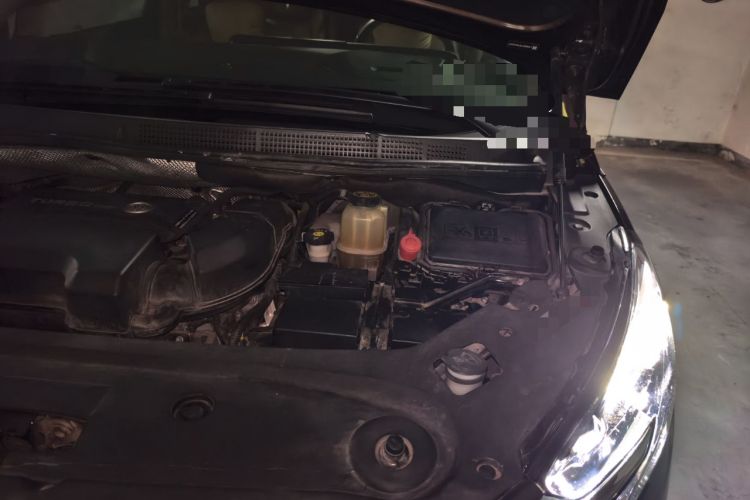 Used Buick GL8 2020 ES Land Cruiser 653T Luxury Edition Engine Bay Left
