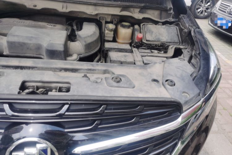 Used Buick GL8 2020 Land Business Class 652T Luxury Model Engine Bay Left