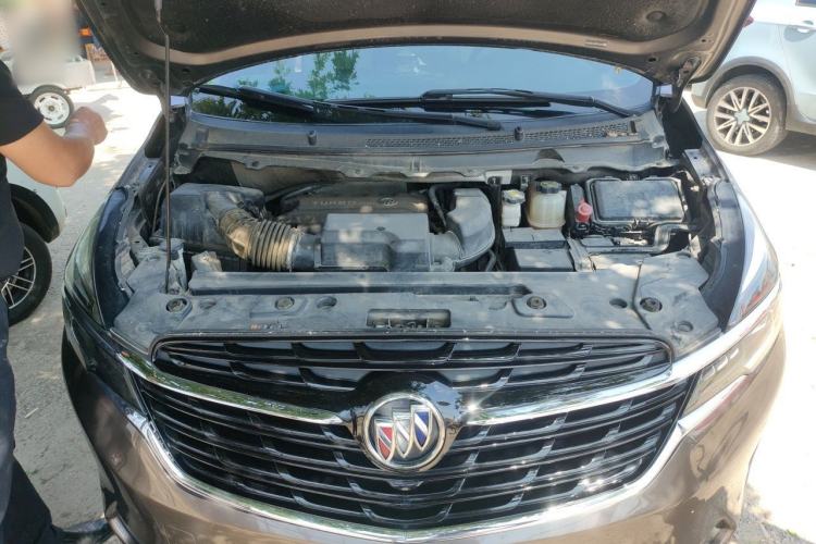 Used Buick GL8 2020 Land Business Class 652T Premium Model Engine Bay