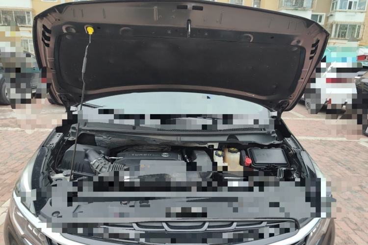 Used Buick GL8 2020 Land Cruiser Executive Class 652T Comfort Model Engine Bay