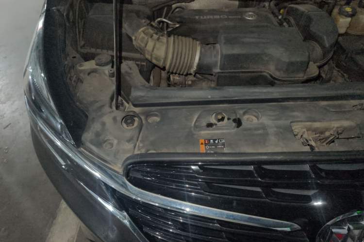 Used Buick GL8 2020 Land Business Class 652T Luxury Model Engine Bay Right