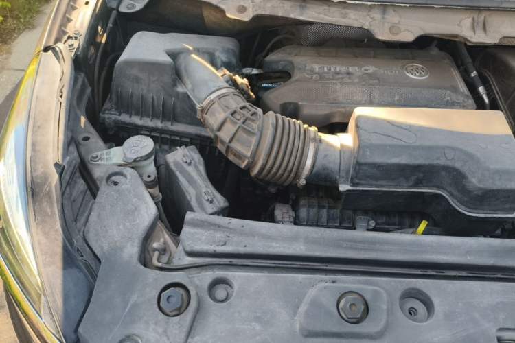 Used Buick GL8 2020 Land Cruiser Executive Class 652T Comfort Model Engine Bay Right