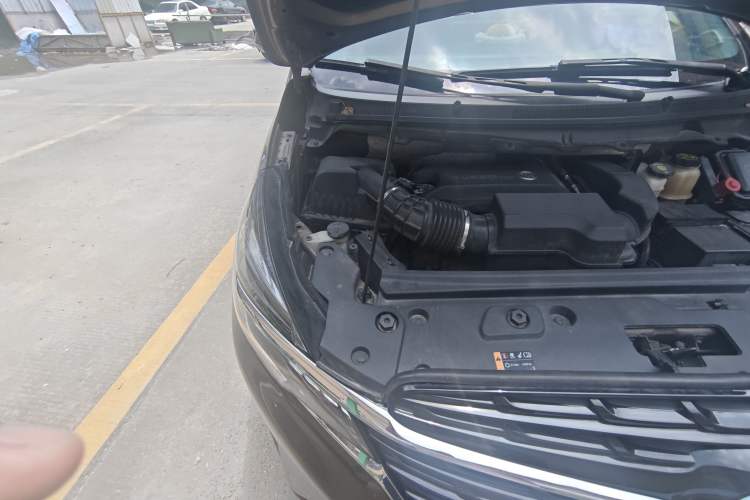 Used Buick GL8 2020 Land Business Class 652T Luxury Model Engine Bay Right