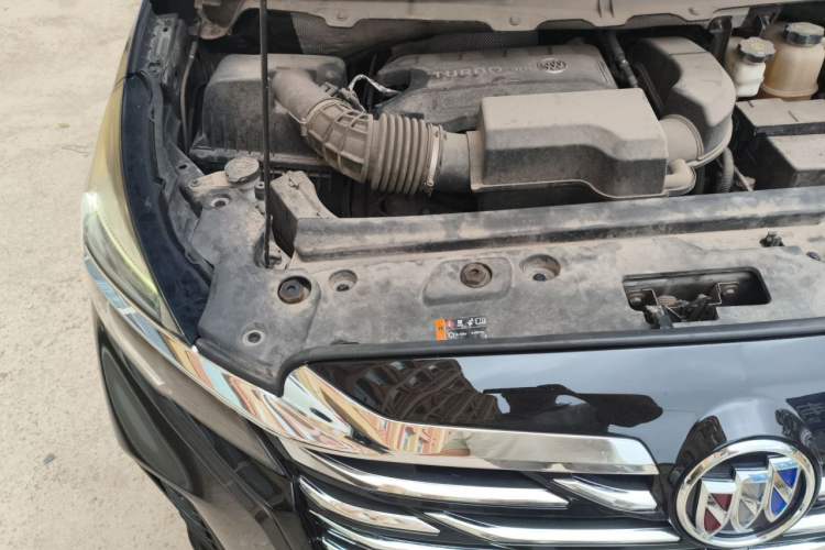 Used Buick GL8 2020 Land Cruiser Executive Class 652T Comfort Model Engine Bay Right