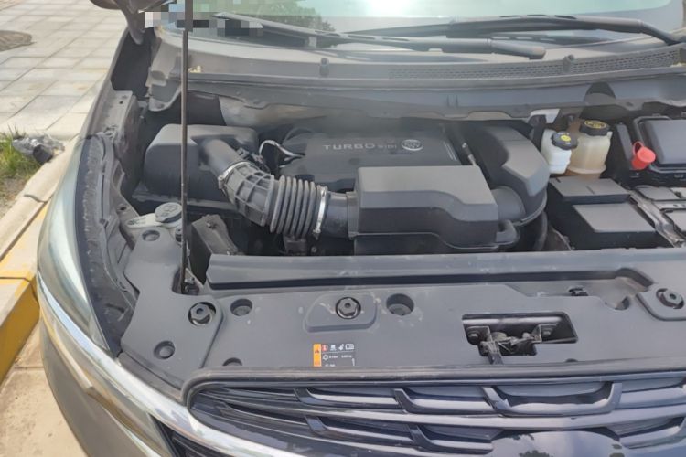 Used Buick GL8 2020 Land Business Class 652T Luxury Model Engine Bay Right