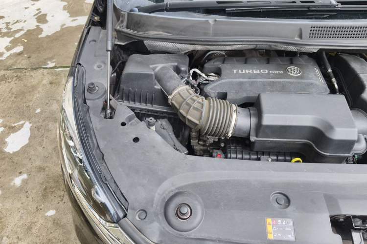 Used Buick GL8 2020 ES Land Cruiser 653T Luxury Edition Engine Bay Right