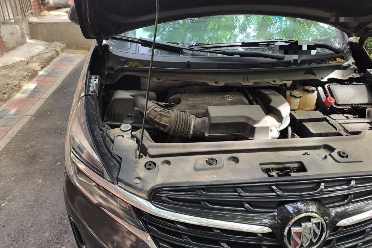 Used Buick GL8 2020 Land Business Class 652T Luxury Model Engine Bay Right