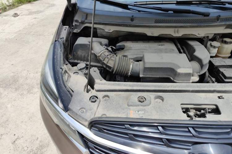 Used Buick GL8 2020 Land Cruiser Executive Class 652T Comfort Model Engine Bay Right