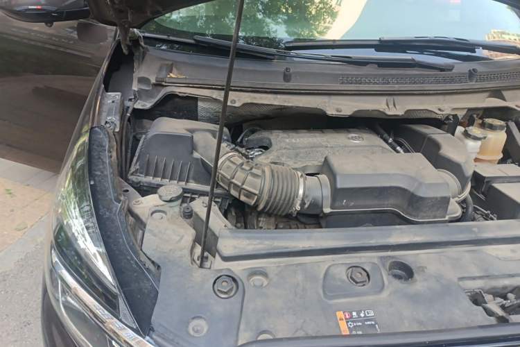 Used Buick GL8 2020 Land Cruiser Executive Class 652T Comfort Model Engine Bay Right