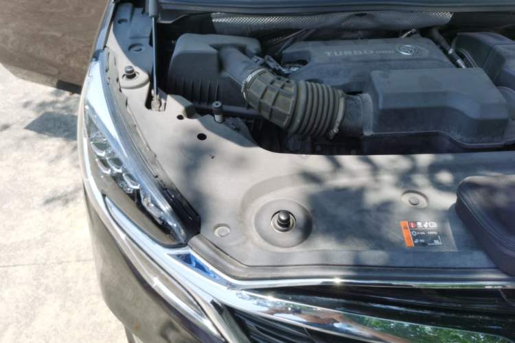 Used Buick GL8 2020 ES Land Cruiser 653T Comfort Edition Engine Bay Right