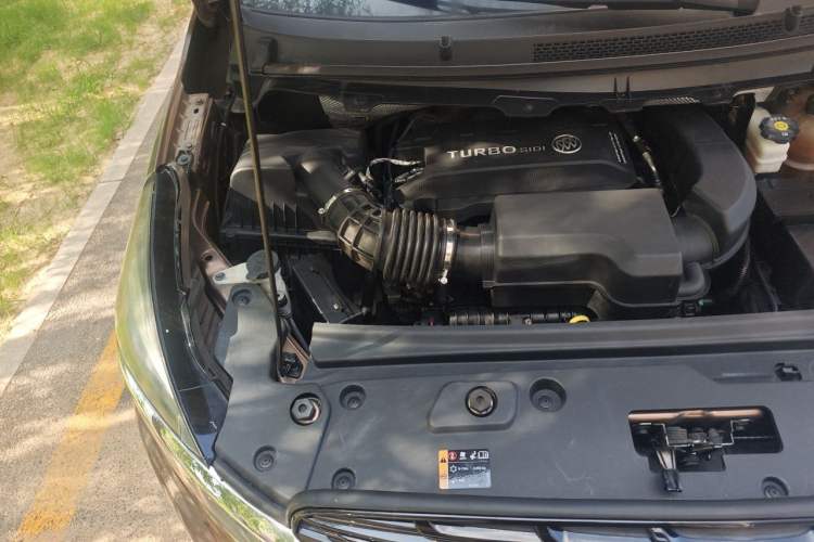 Used Buick GL8 2020 Land Business Class 652T Premium Model Engine Bay Right