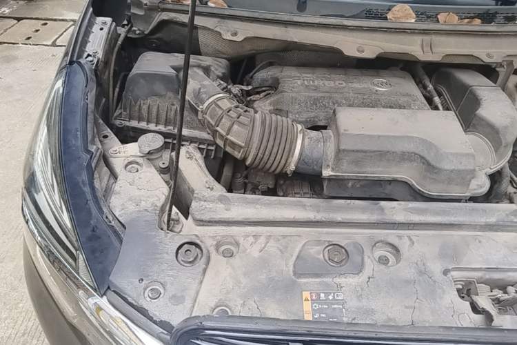 Used Buick GL8 2020 Land Business Class 652T Luxury Model Engine Bay Right