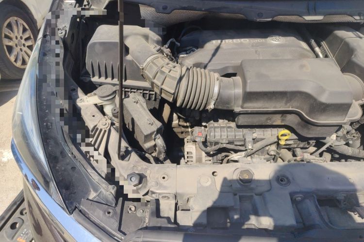 Used Buick GL8 2020 Land Cruiser Executive Class 652T Comfort Model Engine Bay Right