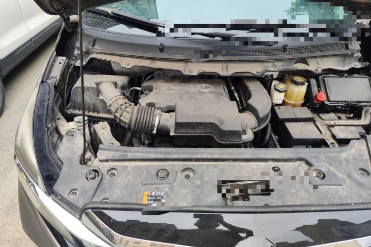 Used Buick GL8 2020 Land Cruiser Executive Class 652T Comfort Model Engine Bay Right