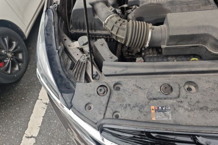 Used Buick GL8 2020 Land Business Class 652T Premium Model Engine Bay Right