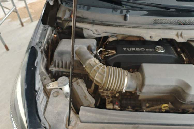 Used Buick GL8 2020 Land Cruiser Executive Class 652T Comfort Model Engine Bay Right