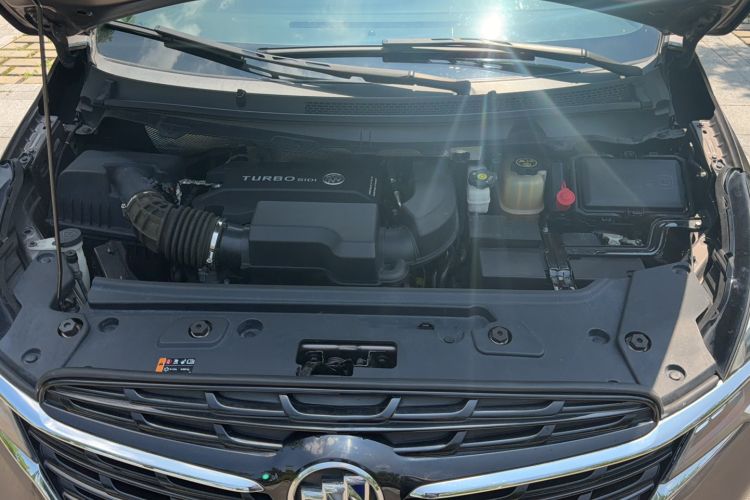 Used Buick GL8 2020 Land Business Class 652T Luxury Model Engine Bay
