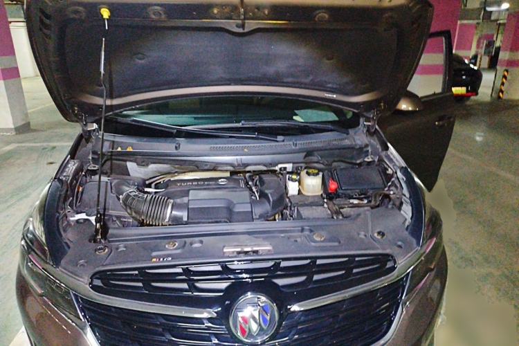 Used Buick GL8 2020 Land Cruiser Executive Class 652T Comfort Model Engine Bay