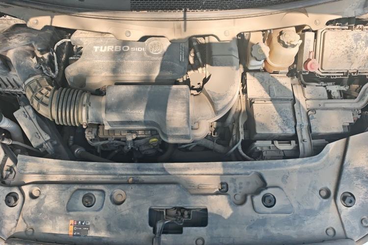 Used Buick GL8 2020 Land Business Class 652T Luxury Model Engine Bay