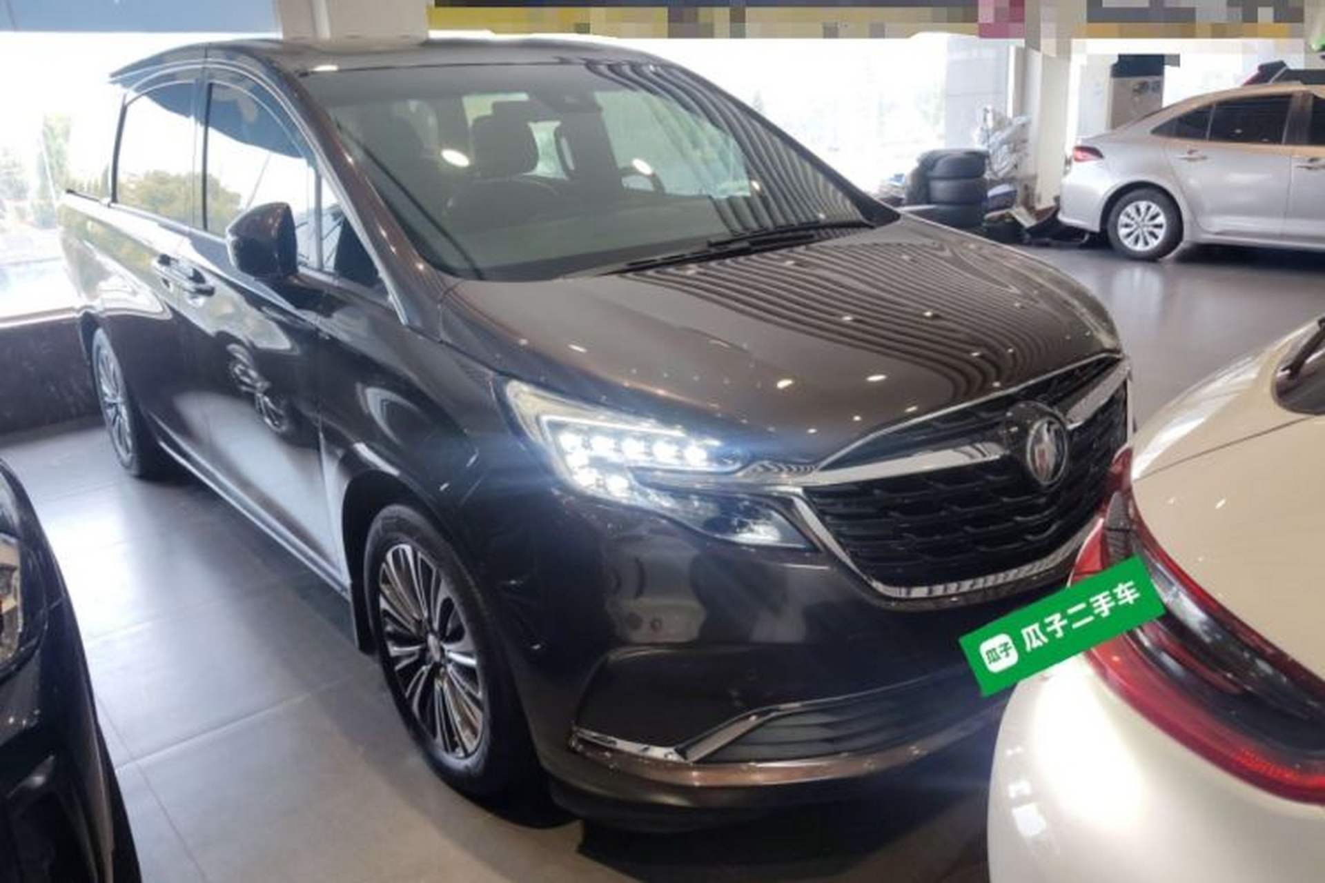 Used Buick GL8 2020 ES Land Cruiser 653T Luxury Model Exterior 1
