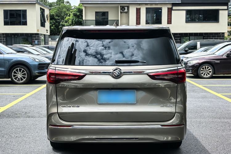 Used Buick GL8 2020 ES Land Cruiser 653T Luxury Model Exterior 2