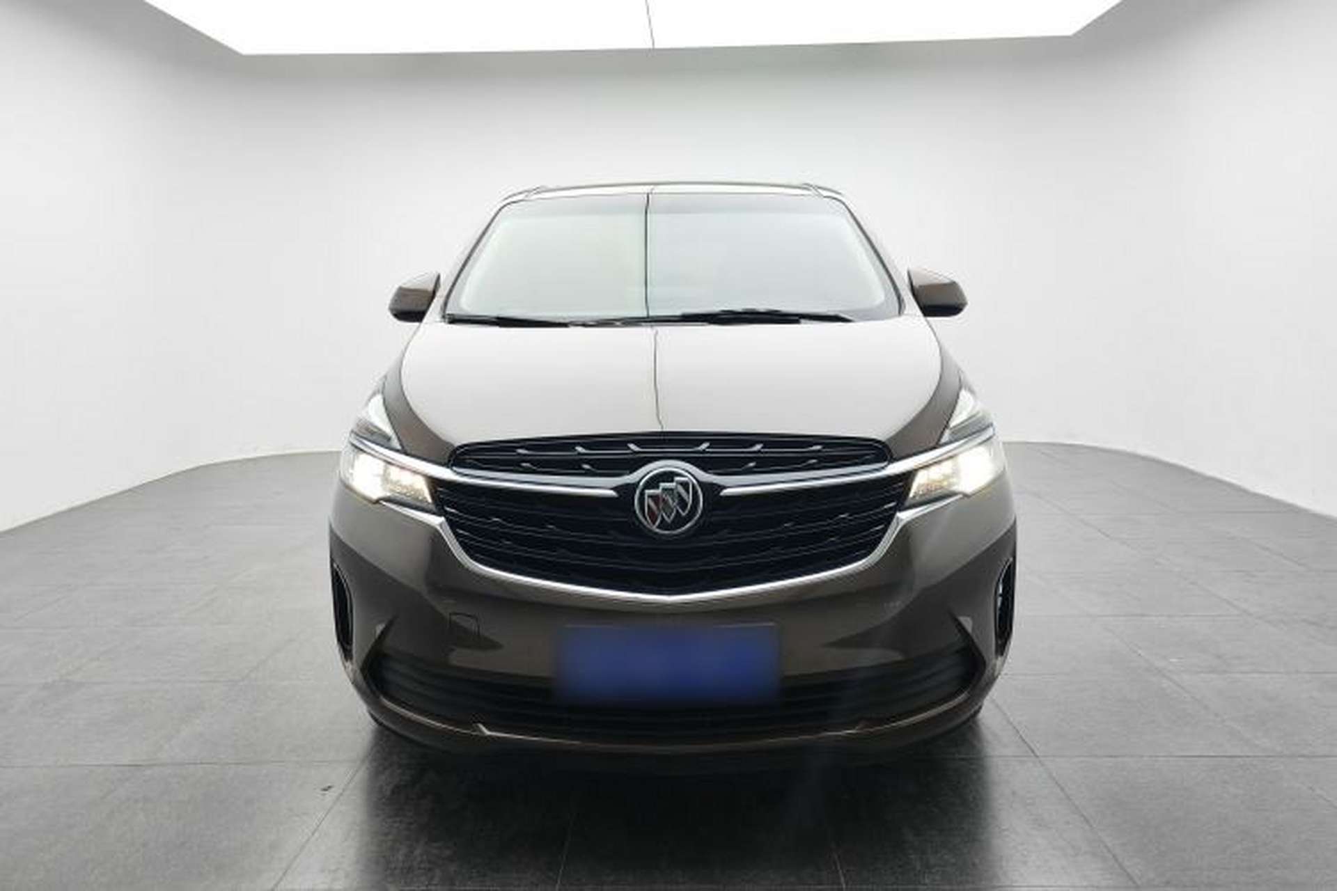 Used Buick GL8 2020 Land Cruiser Executive Class 652T Comfort Model Exterior 2