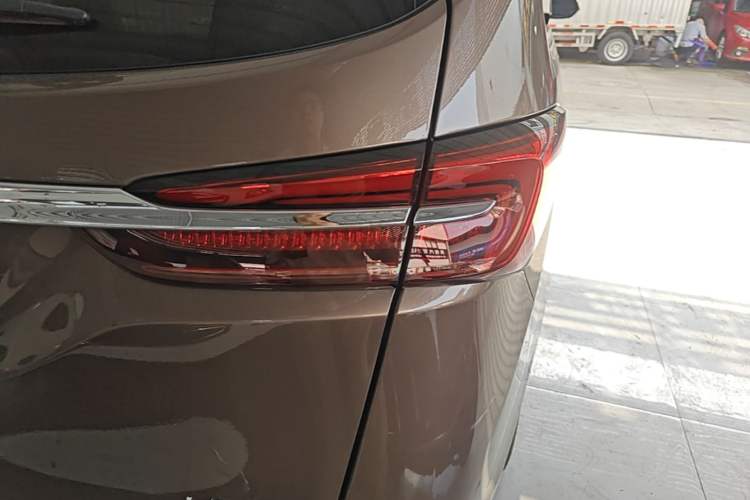Used Buick GL8 2020 Land Business Class 652T Luxury Model Exterior 3