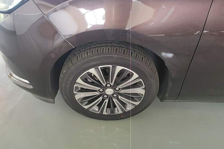 Used Buick GL8 2020 ES Land Cruiser 653T Luxury Model Exterior 4