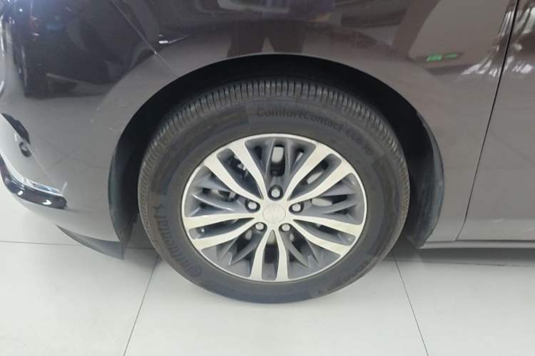 Used Buick GL8 2020 ES Land Cruiser 653T Luxury Edition Exterior 4