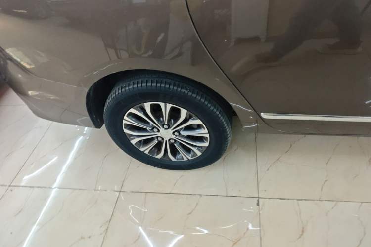 Used Buick GL8 2020 Land Business Class 652T Luxury Model Exterior 5