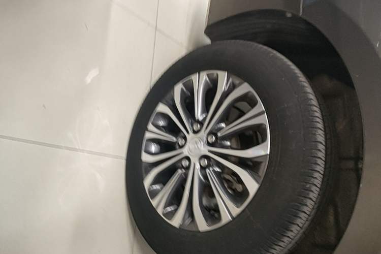 Used Buick GL8 2020 Land Business Class 652T Luxury Model Exterior 5