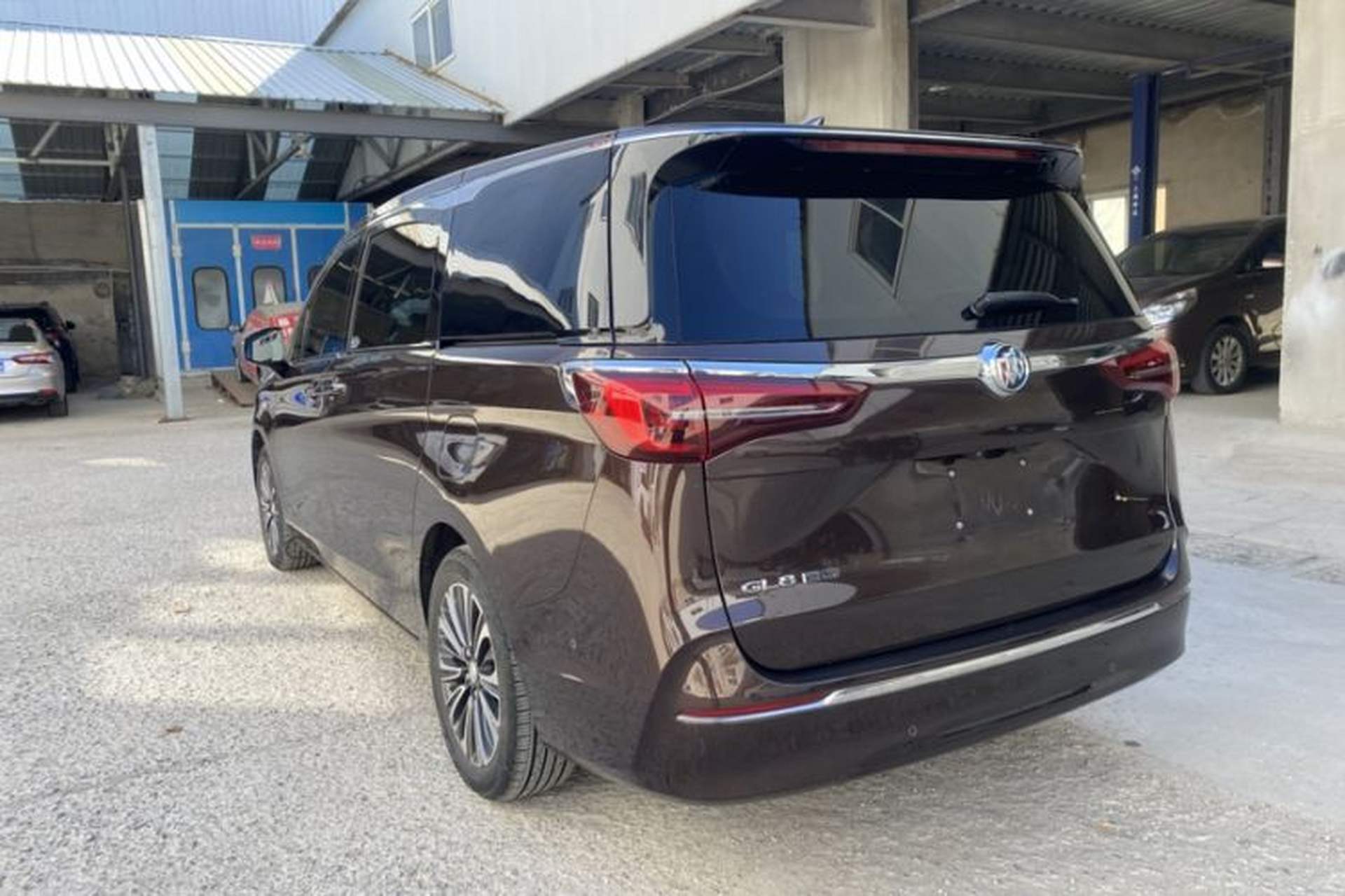 Used Buick GL8 2020 ES Land Cruiser 653T Luxury Model Exterior 5