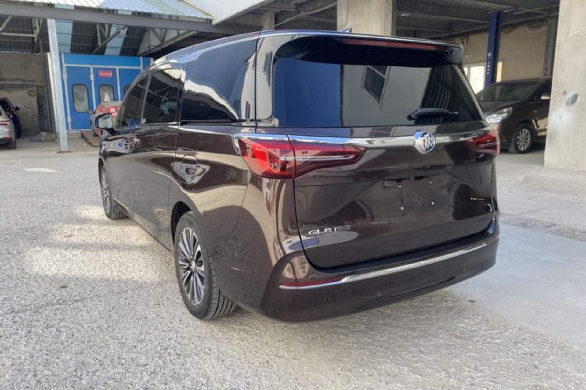 Used Buick GL8 2020 ES Land Cruiser 653T Luxury Model Exterior 7