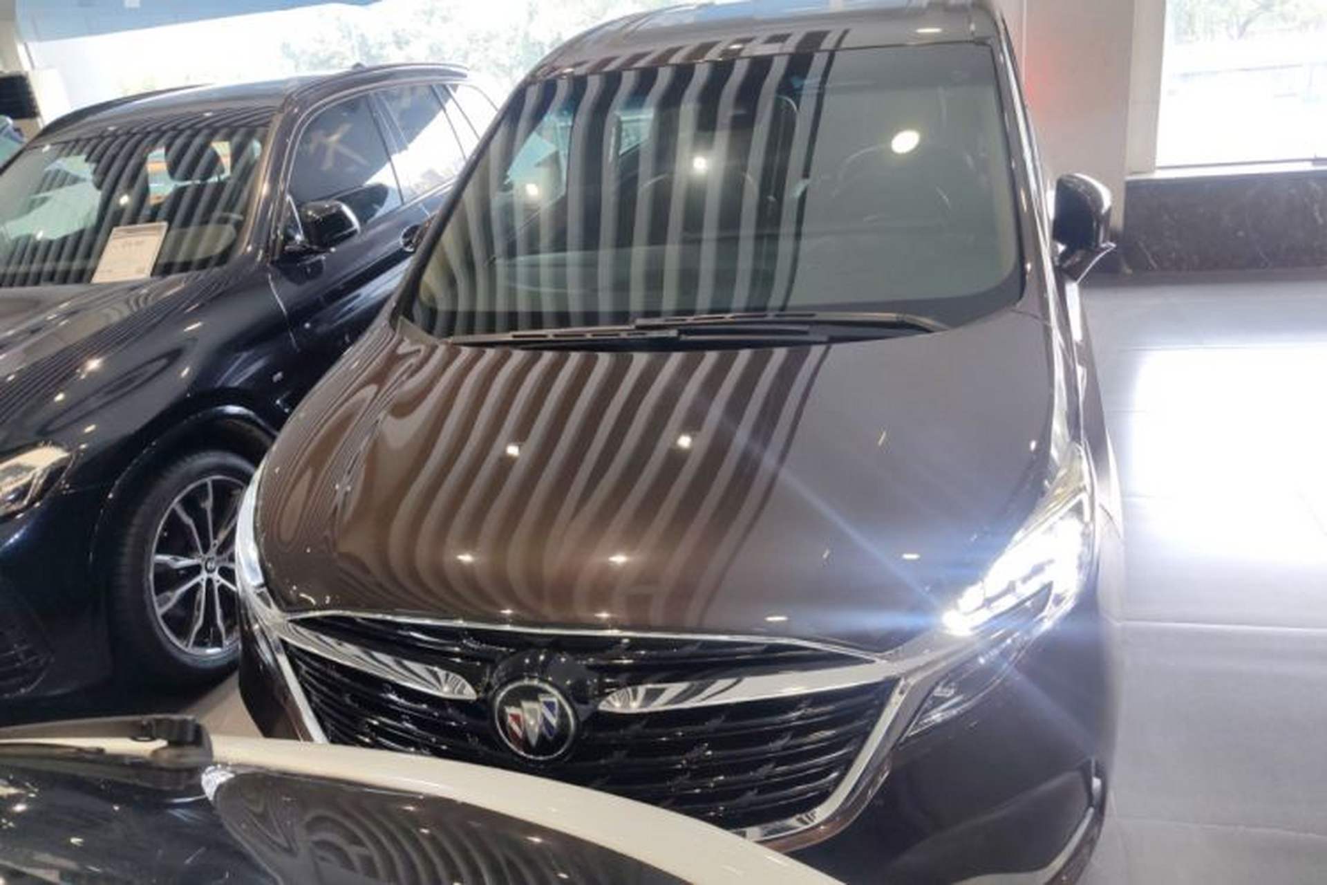 Used Buick GL8 2020 ES Land Cruiser 653T Luxury Model Front