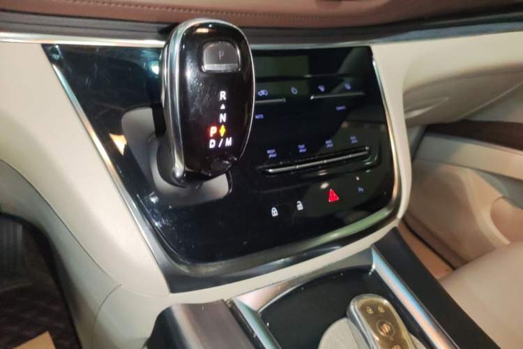 Used Buick GL8 2020 Land Business Class 652T Luxury Model Gear Lever